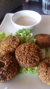 Falafel, made from chickpeas, is also food suitable for GF-ers!