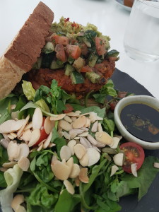 My super favourite: the burger with gluten-free bread!