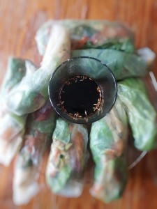 Beautifully presented for parties or when you have guests... swirls around the soy sauce!